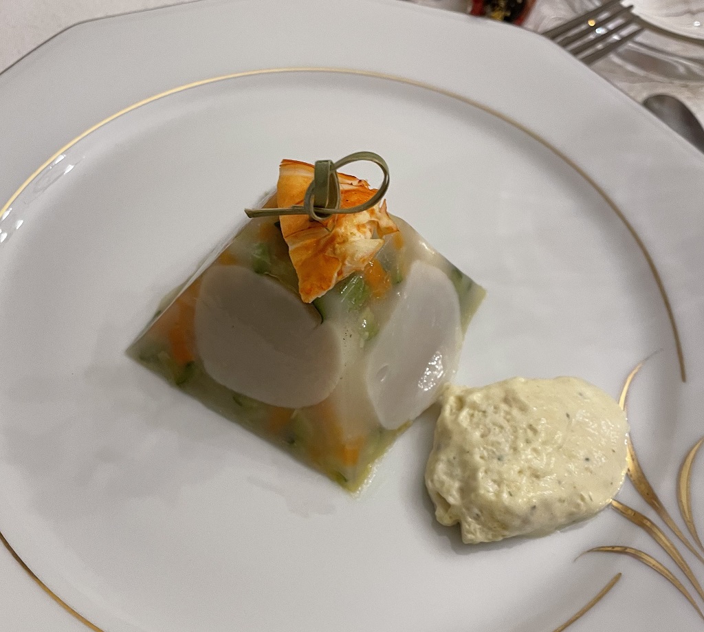 Pyramide de St Jacques et Langouste