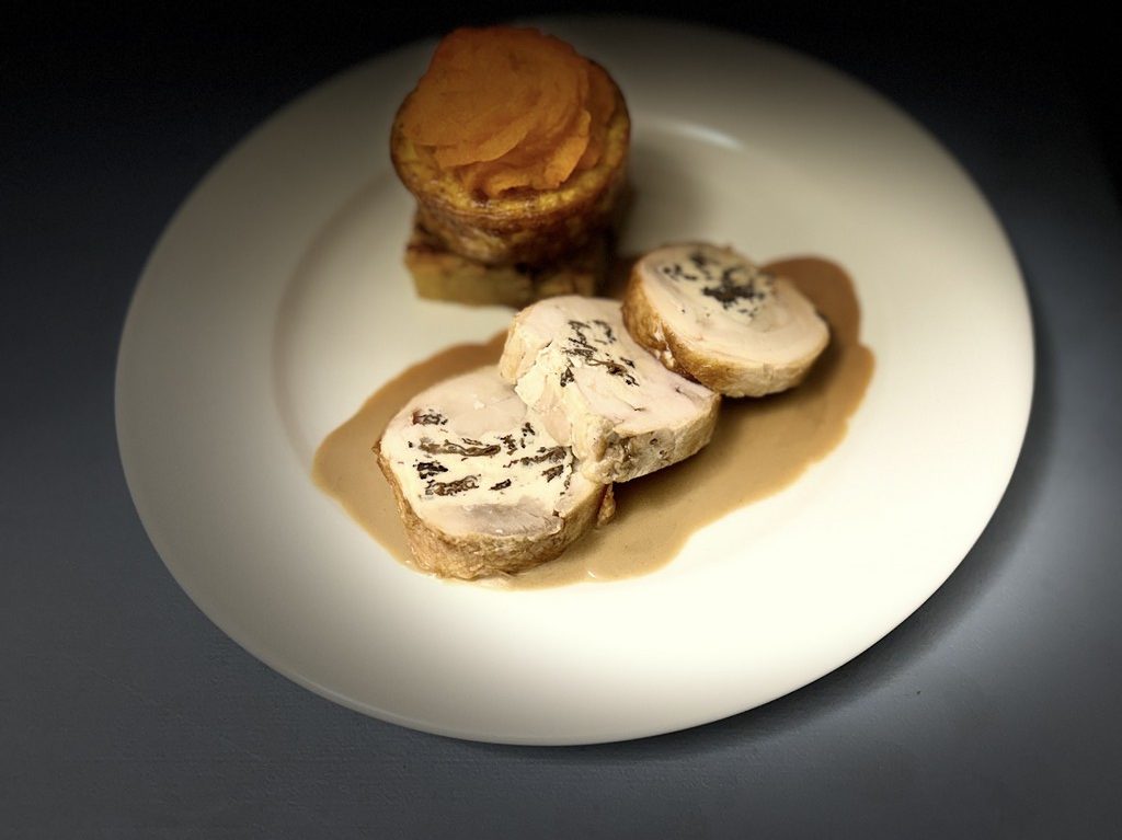 ballotine de volaille, clafoutis carotte mousseline PDT